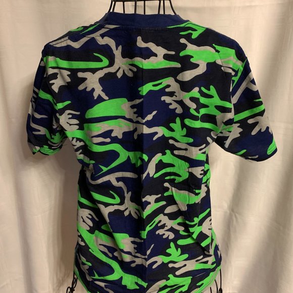 Lady 12 Seattle Seahawks Camo T-shirt - Picture 4 of 5
